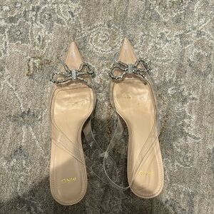 Selling these cute high heels size 9.5 mango brand